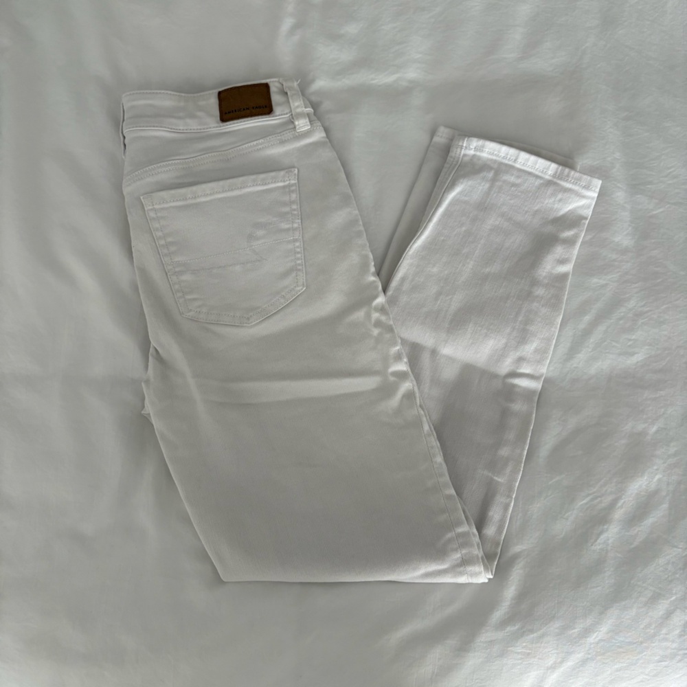 American Eagle White Jeans